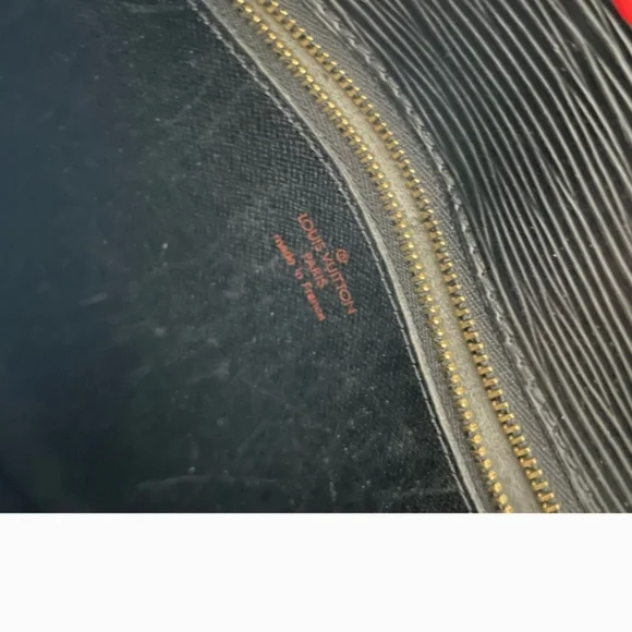 Vintage Louis Vuitton Epi Upcycled Boho Fringe Leather Crossbody - Picture 6 of 7